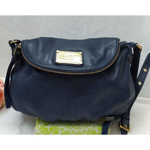 Marc Jacobs Natasha Blue Pebbled Leather Zipper Pocket Crossbody Bag